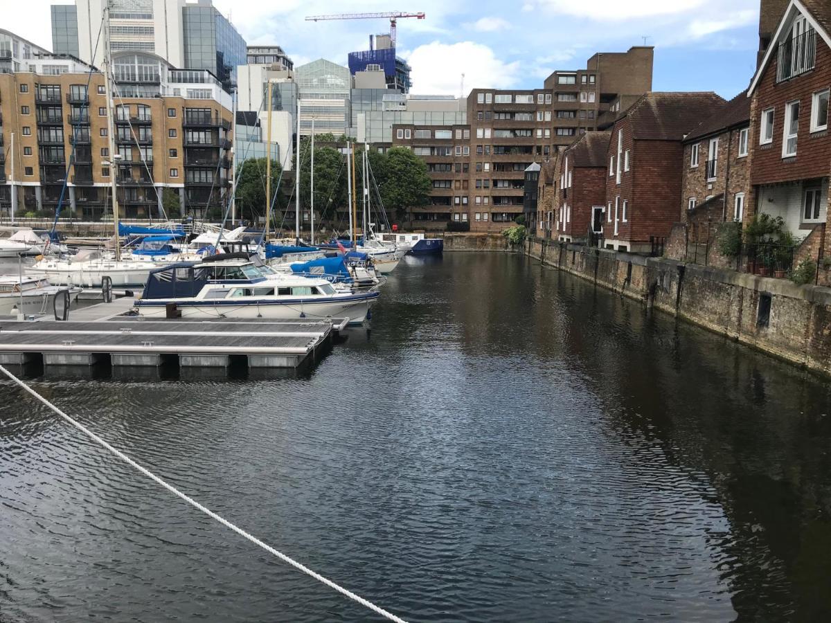Entire Boat At St Katherine Docks 2 Available Select Using Room Options London Ngoại thất bức ảnh