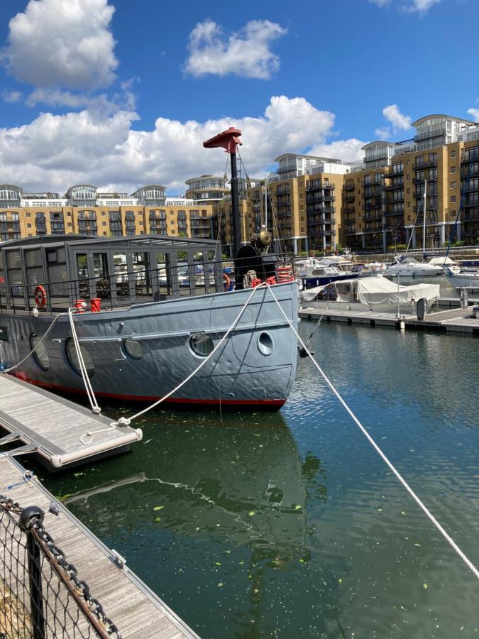 Entire Boat At St Katherine Docks 2 Available Select Using Room Options London Ngoại thất bức ảnh